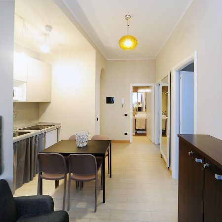 Urban District Apartments - Milan Old Town Central 2 Br Экстерьер фото