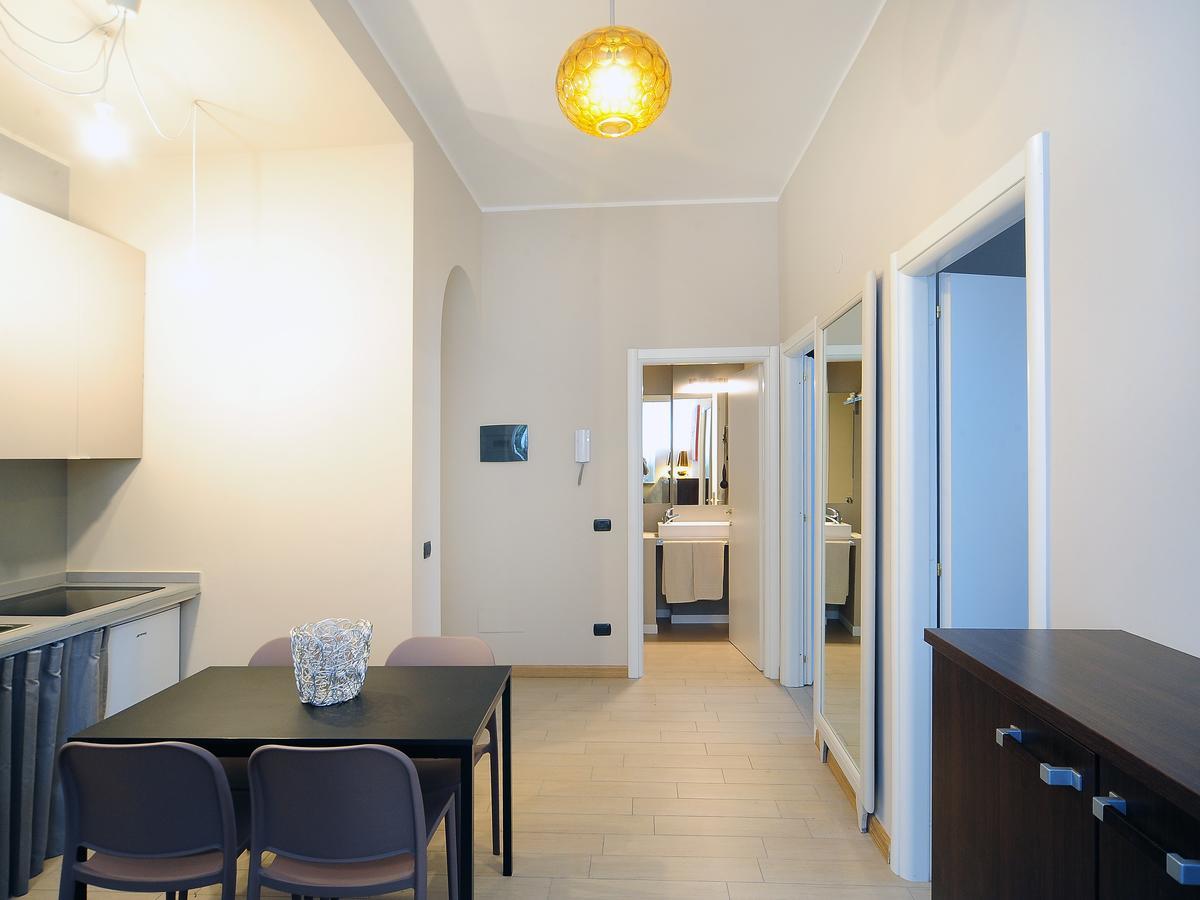 Urban District Apartments - Milan Old Town Central 2 Br Экстерьер фото