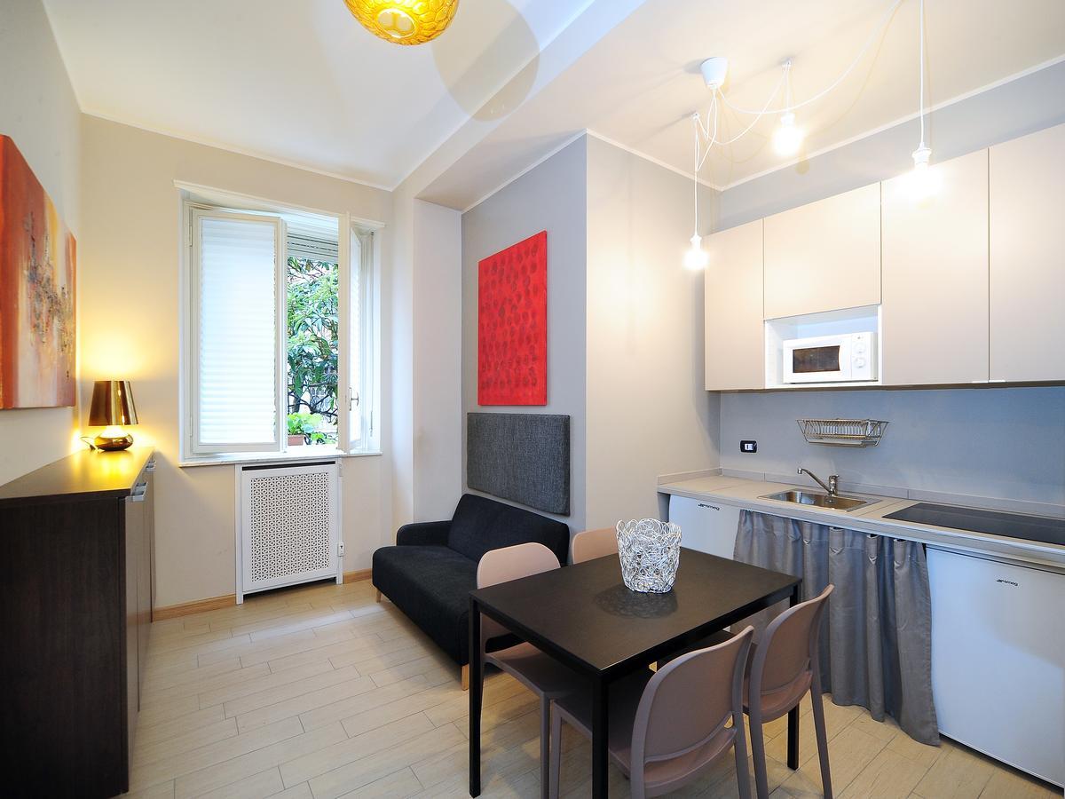 Urban District Apartments - Milan Old Town Central 2 Br Экстерьер фото